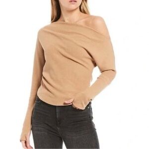 NEW We The Free Fuji Thermal Long Sleeve Off Shoulder
Size Medium